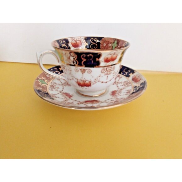 Antique Royal Albert Crown China Imari-style cup and saucer, 1920's - Picture 4 of 14